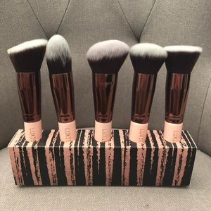 ⚠️FLASH SALE⚠️ Luxie Brush Set